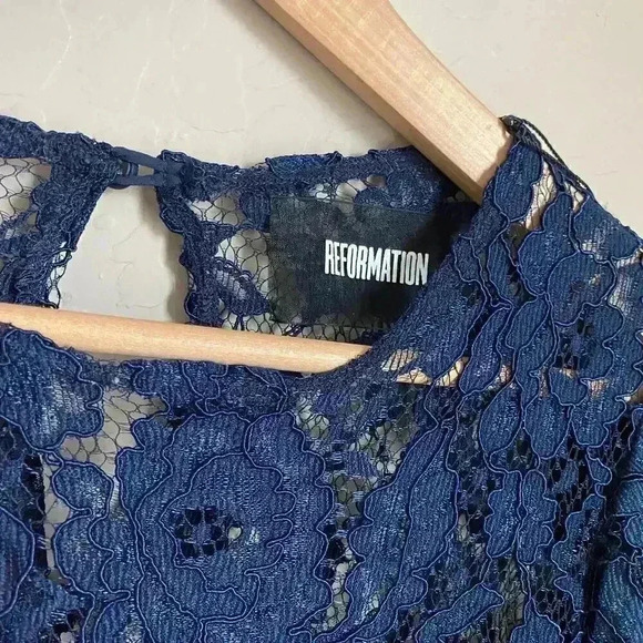 Reformation Marie‎ Top Navy Size Small - Picture 8 of 12